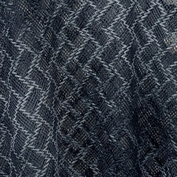 Blue fishnet top, Size XL, crochet style, in great condition. DM with inquiries. - Picture 3 of 4